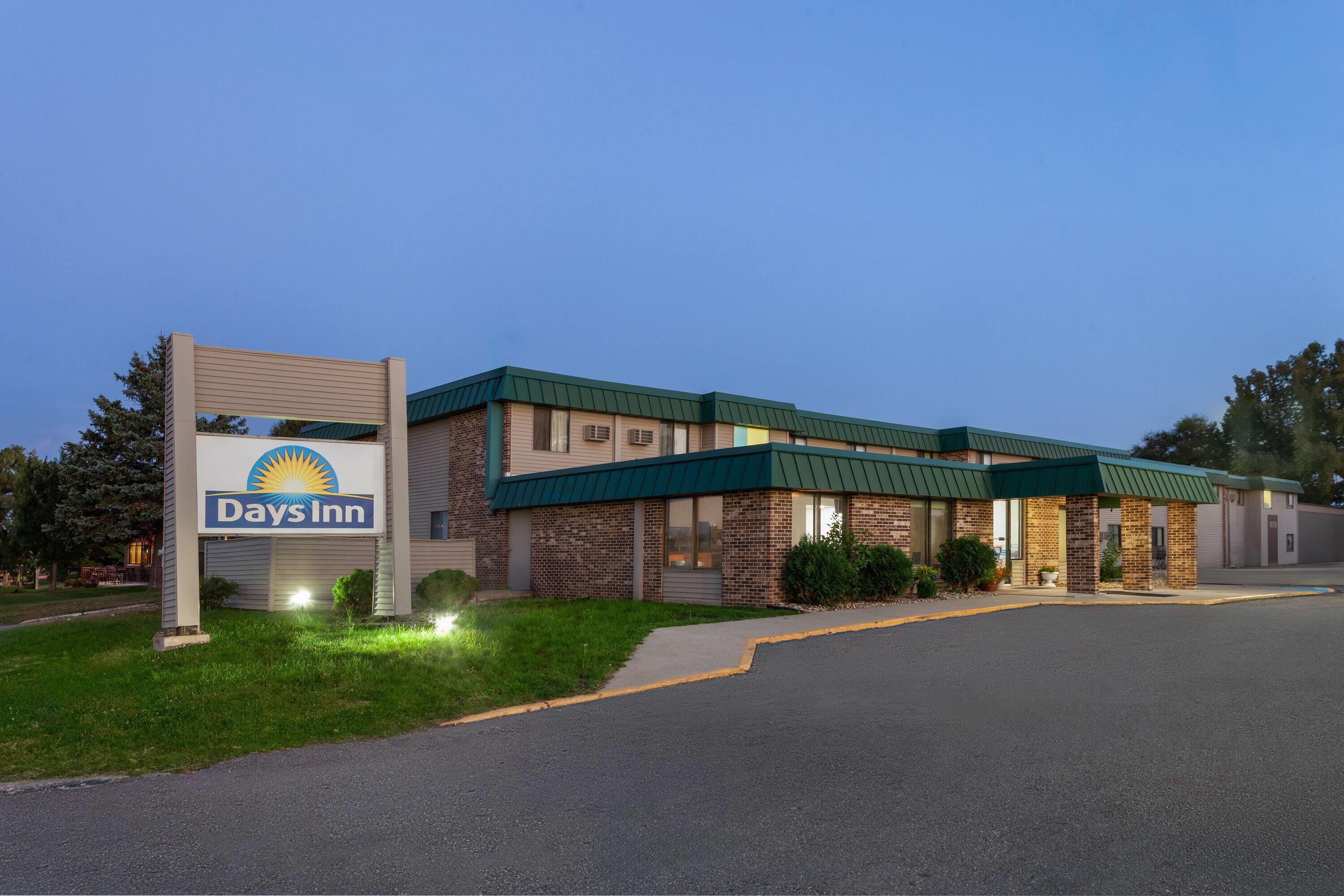 Exterior | Days Inn by Wyndham Mason City