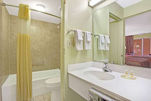  - Days Inn Benson - I-95, Exit 79