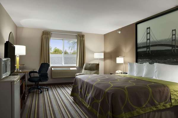  - Super 8 Hotel Manistee