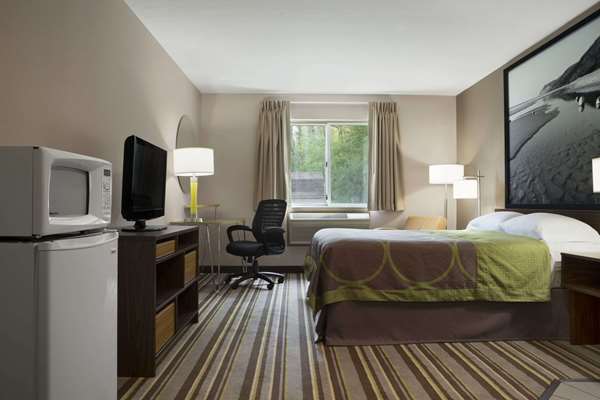 Suite - Super 8 Hotel Manistee