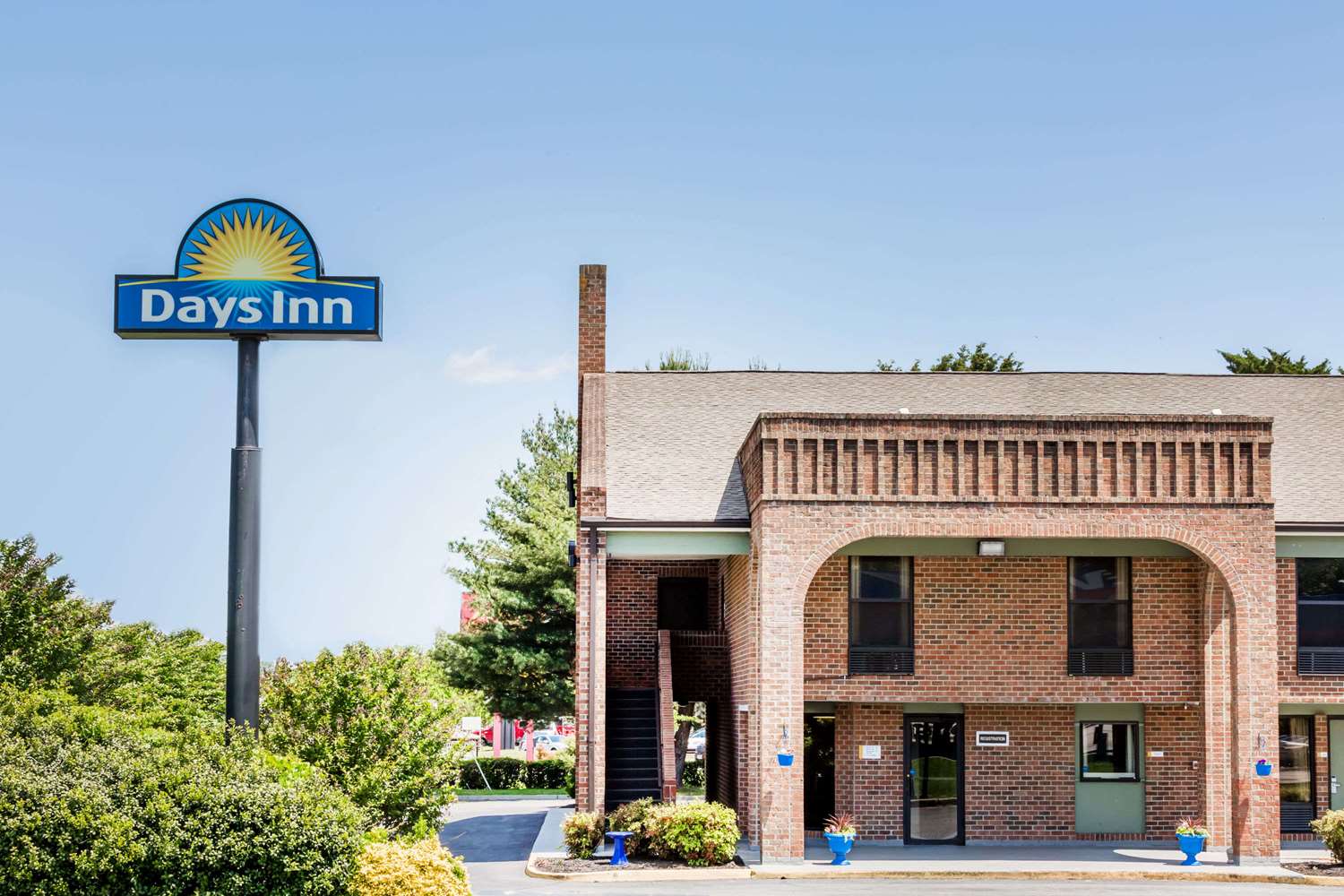 Days Inn Tappahannock, VA See Discounts
