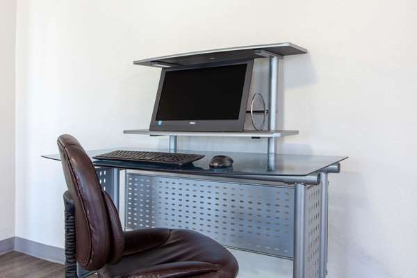 Conference Area - Days Inn Clinton - I-26, Exit 52