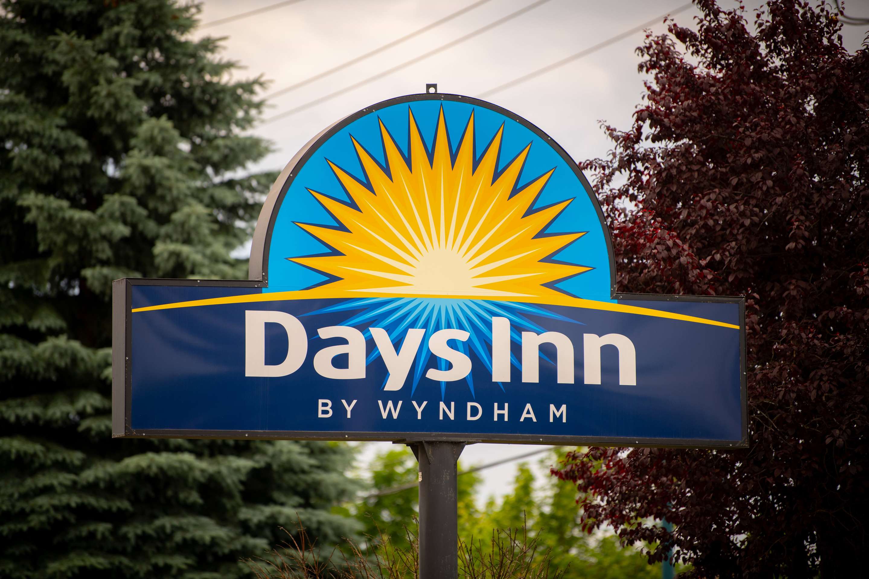 Exterior | Days Inn by Wyndham Coeur d'Alene