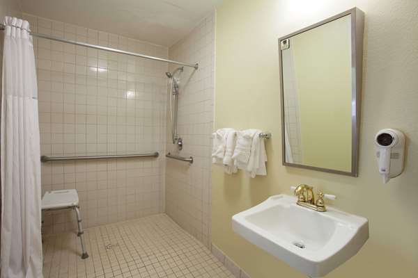  - Days Inn Daytona Speedway - I-95, Exit 260C