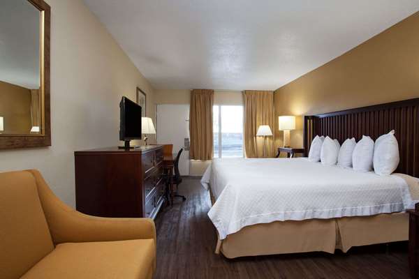  - Days Inn Daytona Speedway - I-95, Exit 260C