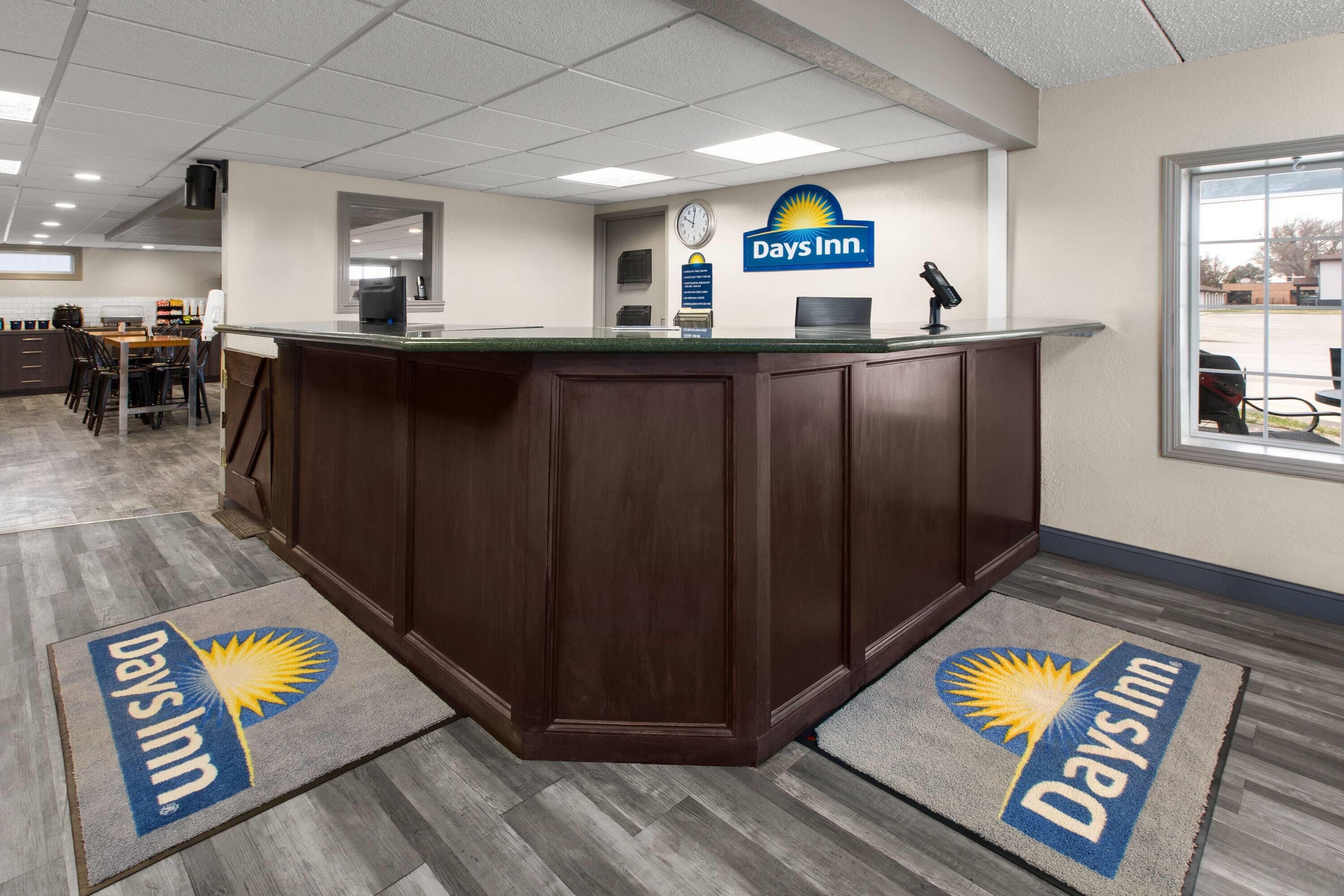 Reception | Days Inn by Wyndham Pierre