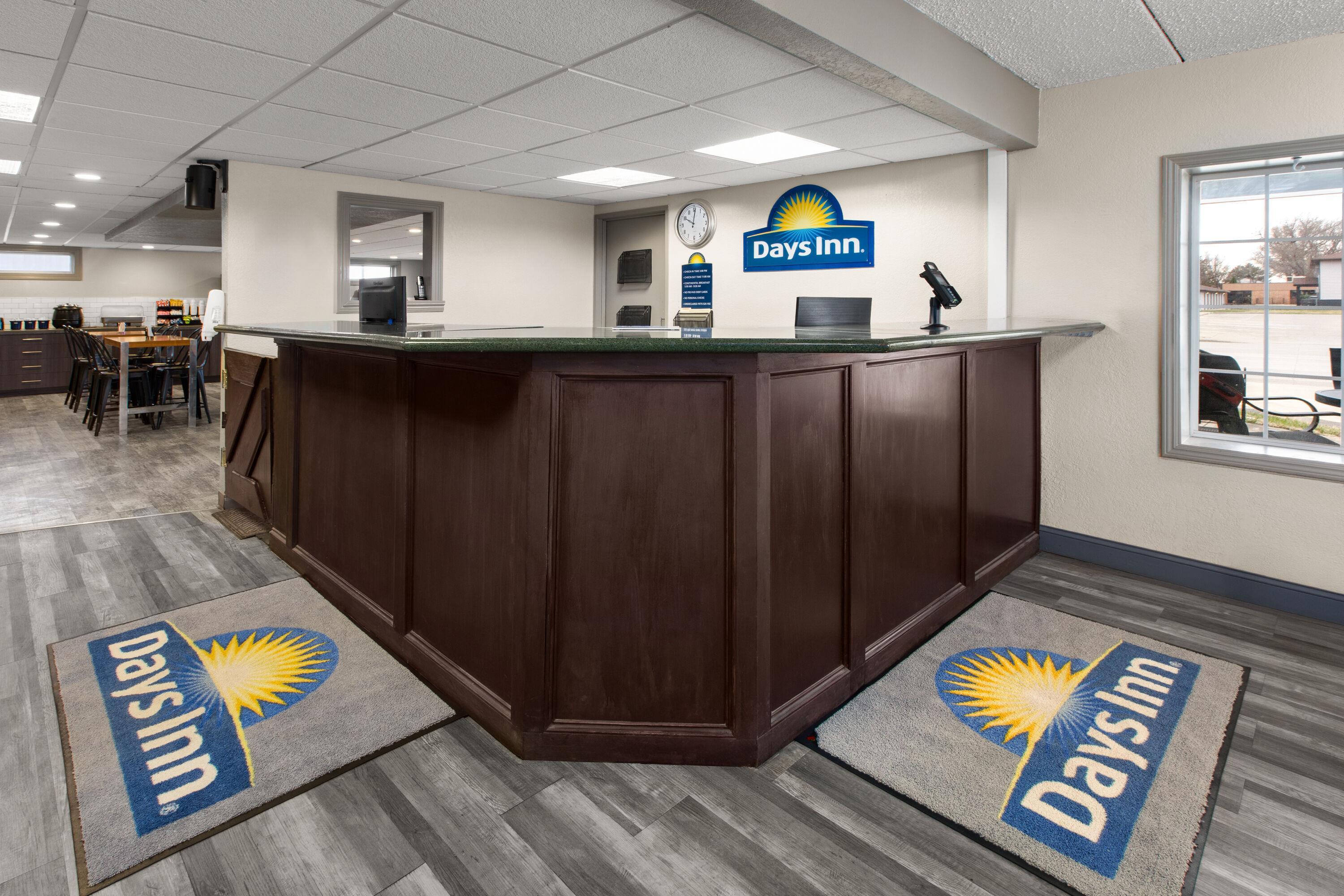 Reception | Days Inn by Wyndham Pierre