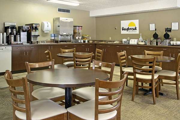  - Days Inn Sioux Falls - I-29, Exit 77