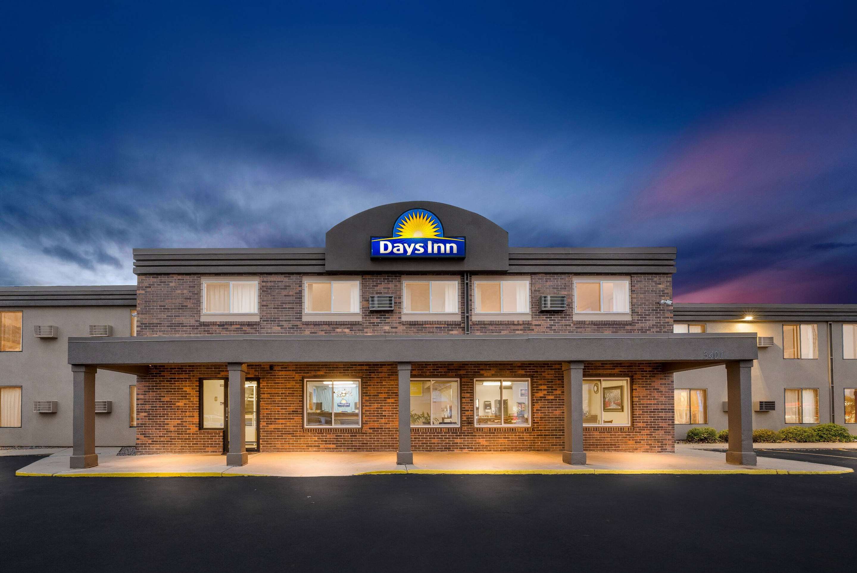Exterior | Days Inn by Wyndham Sioux Falls Empire