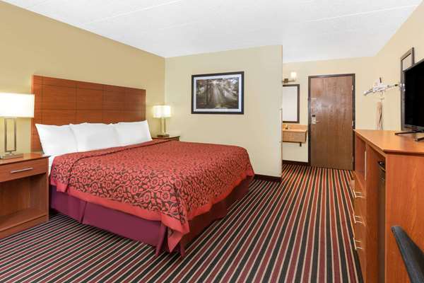  - Days Inn Newton - I-80, Exit 164