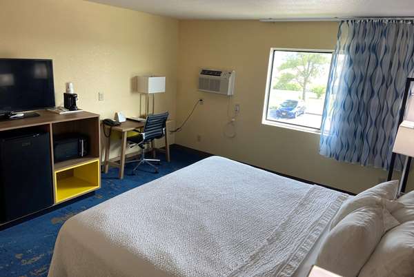  - Days Inn Newton - I-80, Exit 164
