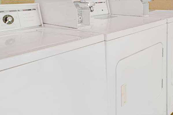 Amenities - Days Inn US 1 Alexandria