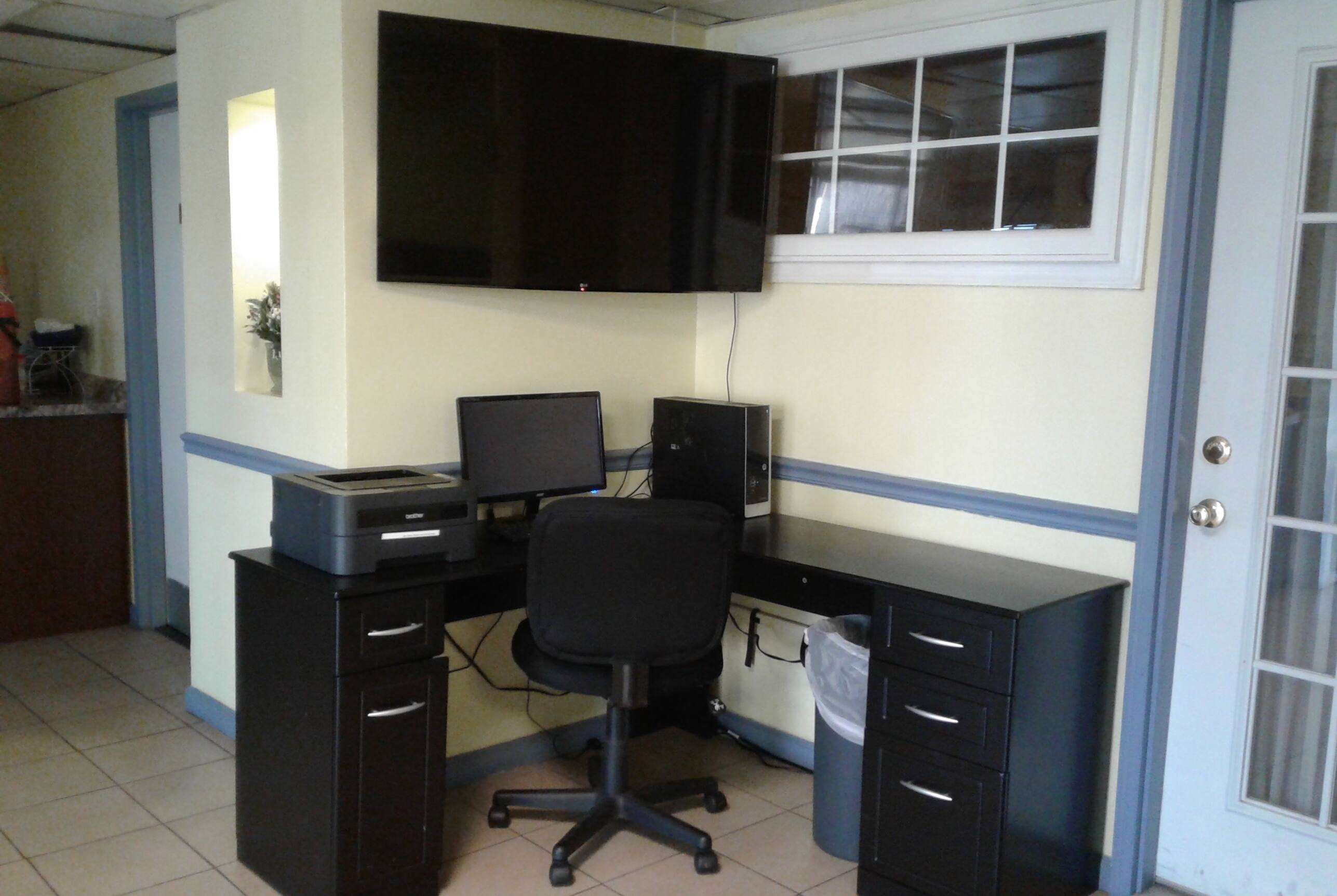 Property amenity | Days Inn by Wyndham Alexandria South