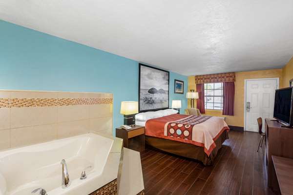 Suite - Super 8 Motel Bradenton