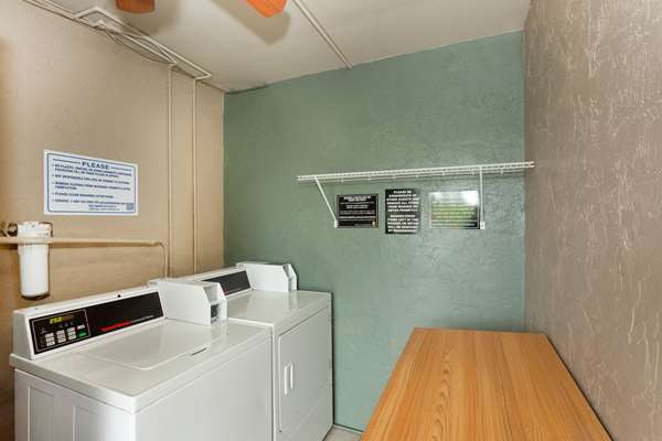 Amenities - Super 8 Motel Bradenton