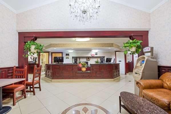  - Ramada Limited Hotel Flagstaff - I-40, Exit 198