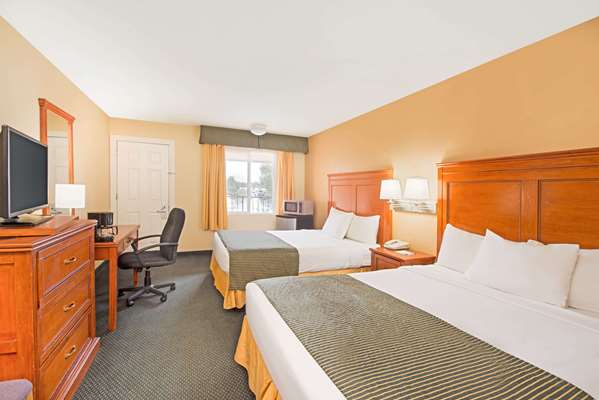  - Ramada Limited Hotel Flagstaff - I-40, Exit 198