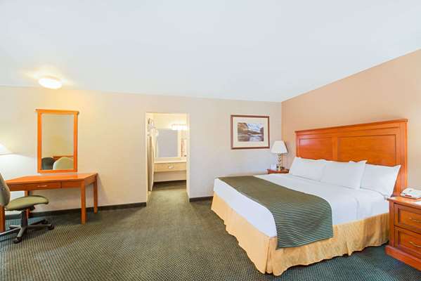  - Ramada Limited Hotel Flagstaff - I-40, Exit 198