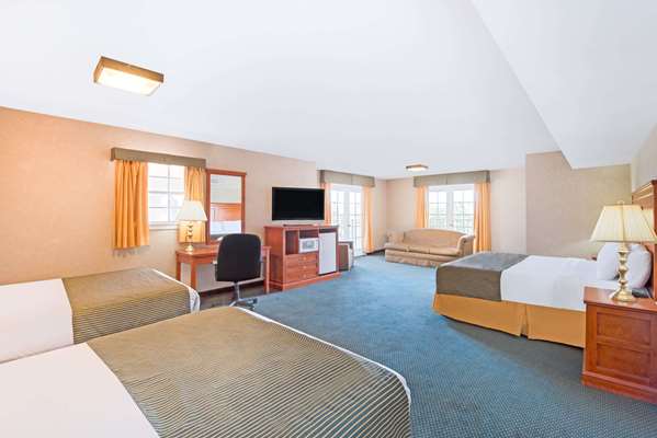  - Ramada Limited Hotel Flagstaff - I-40, Exit 198