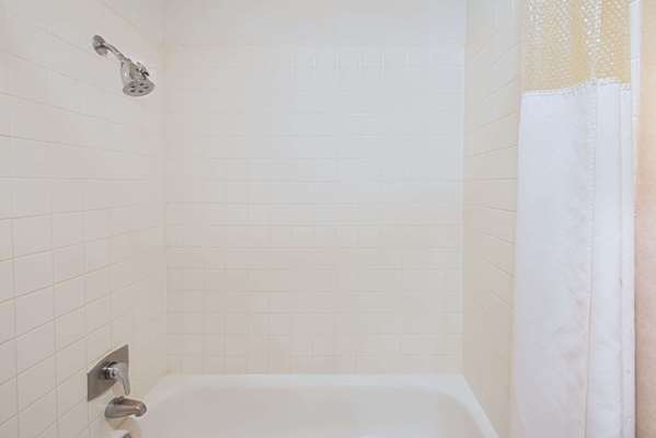  - Ramada Limited Hotel Flagstaff - I-40, Exit 198