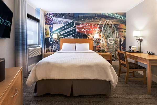  - Hotel Versey Days Inn Lincoln Park Chicago