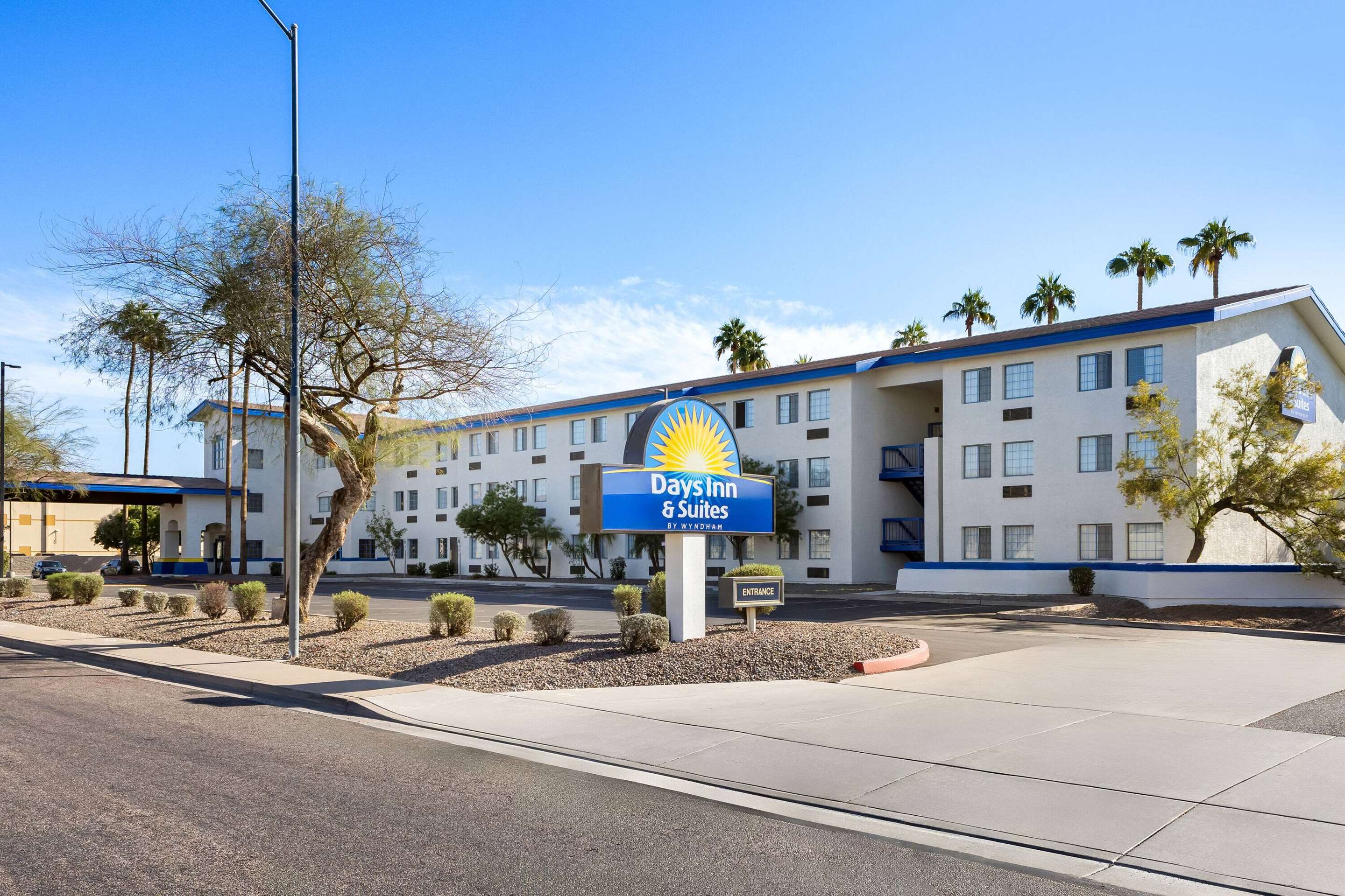 Exterior | Days Hotel by Wyndham Mesa Near Phoenix