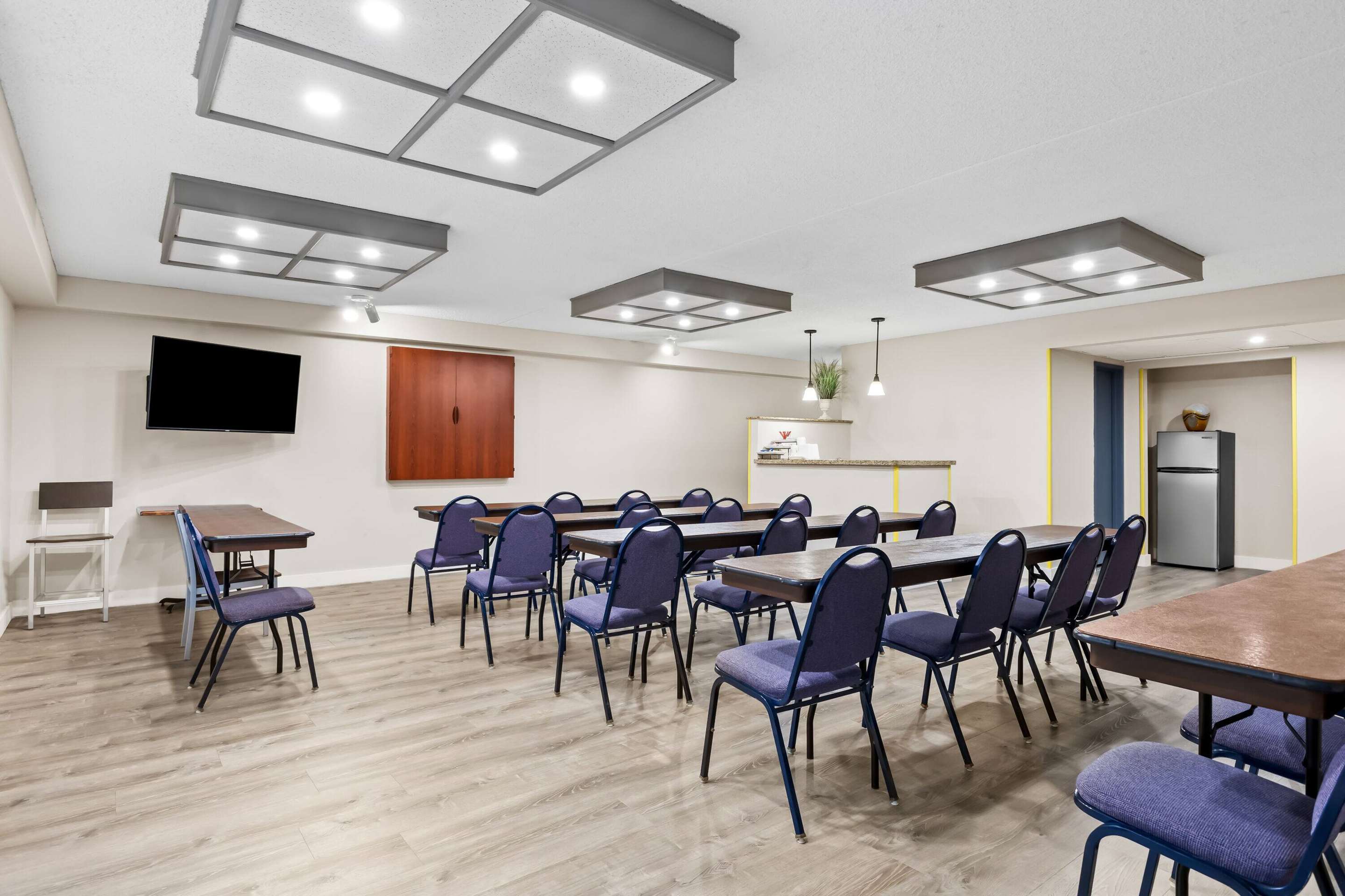 Meeting Room | Days Hotel by Wyndham Mesa Near Phoenix