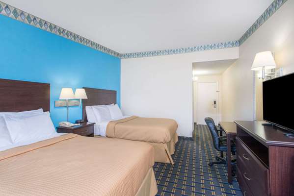  - Days Inn Airport Roanoke - I-81, Exit 146
