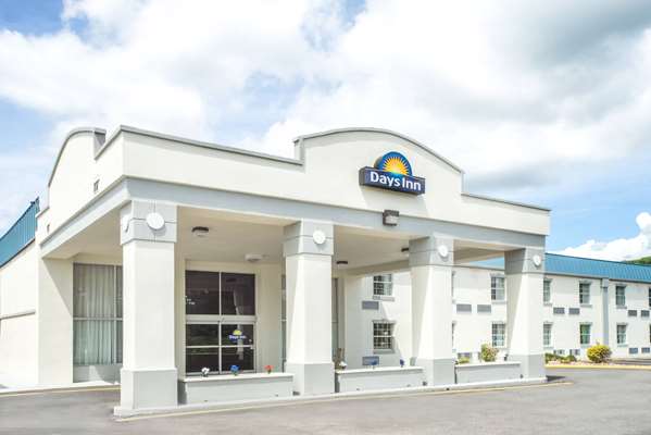 Exterior view - Days Inn Airport Roanoke - I-81, Exit 146