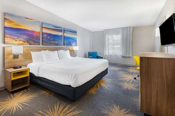  - Days Inn Airport Roanoke - I-81, Exit 146