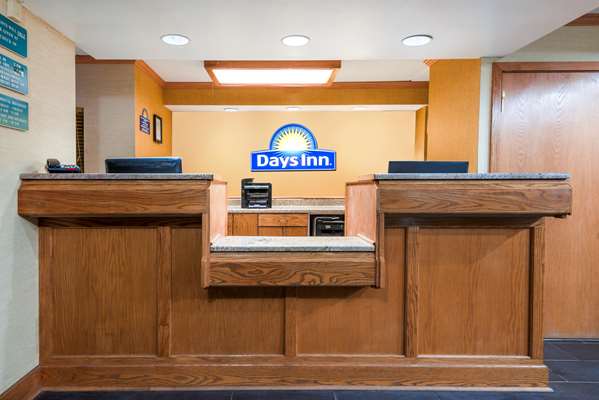  - Days Inn Harmarville - I-76, Exit 48