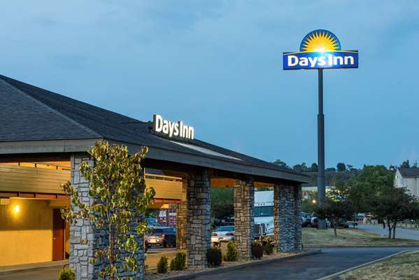 Exterior view - Days Inn Harmarville - I-76, Exit 48