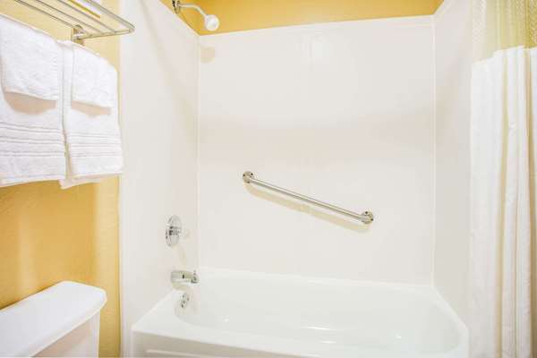  - Days Inn Athens - I-75, Exit 49