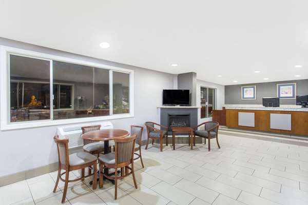  - Travelodge Motel Williams