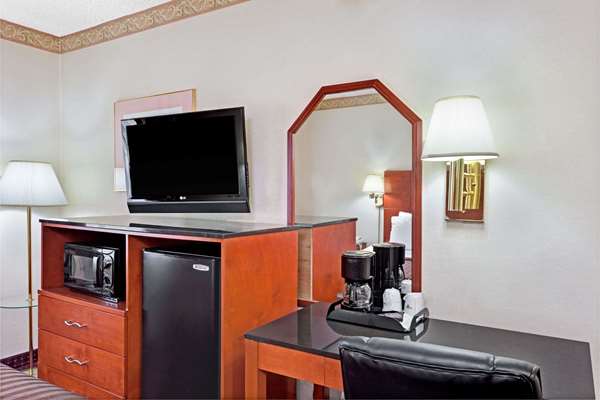  - Travelodge Burbank