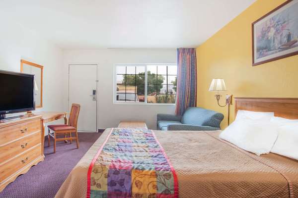  - Travelodge East Main Street Walla Walla