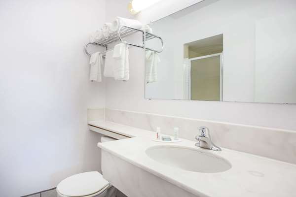  - Travelodge East Main Street Walla Walla