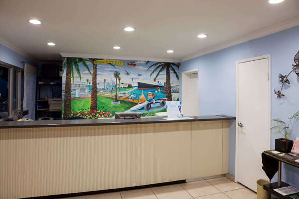  - Travelodge Downtown Long Beach