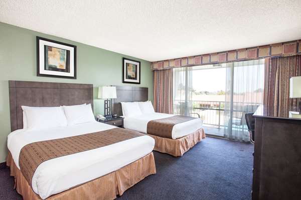  - Travelodge Fairgrounds Monterey