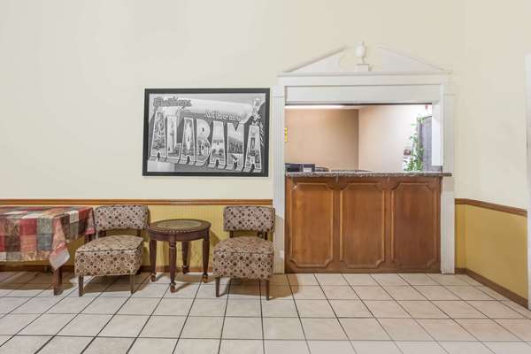  - Super 8 Motel Athens - I-65, Exit 351