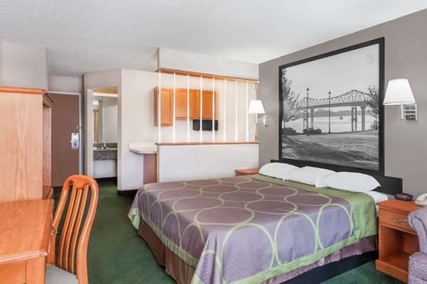 Suite - Super 8 Motel Athens - I-65, Exit 351