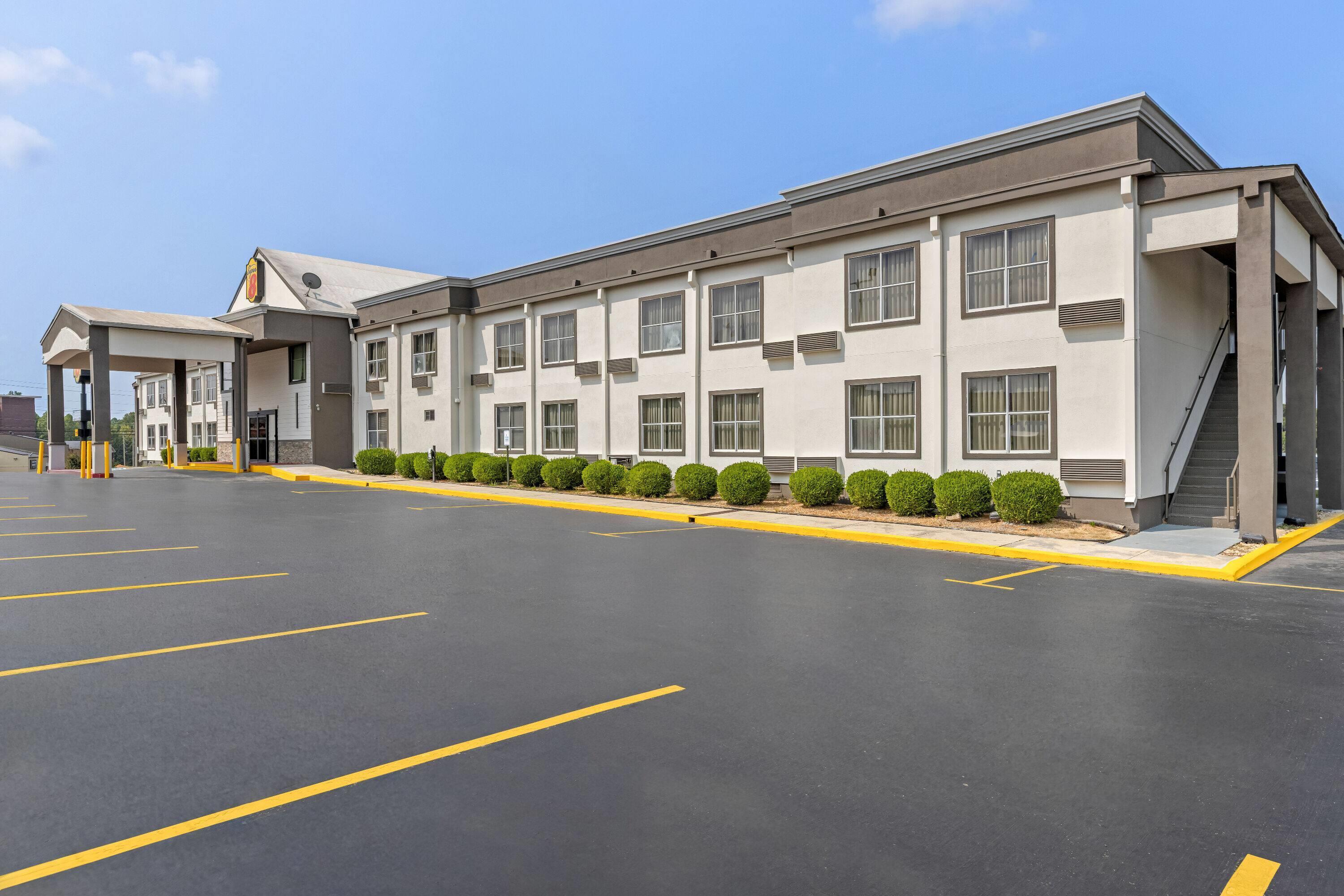 Exterior | Super 8 by Wyndham Athens
