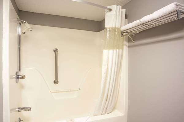  - Ramada Limited Jackson Airport Pearl - I-20, Exit 52