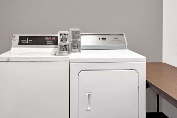  - Ramada Limited Jackson Airport Pearl - I-20, Exit 52