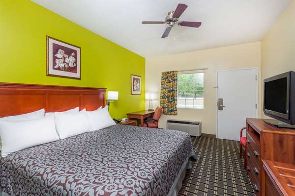  - Days Inn Trenton - I-59, Exit 11