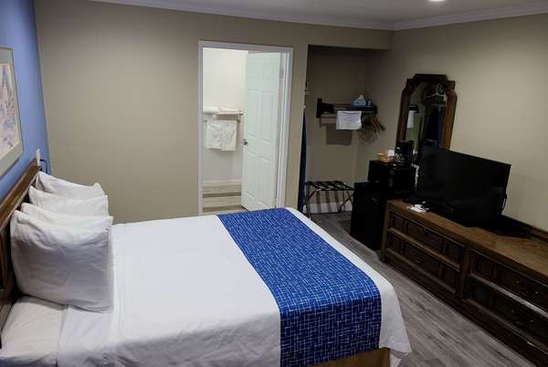  - Travelodge Clearlake