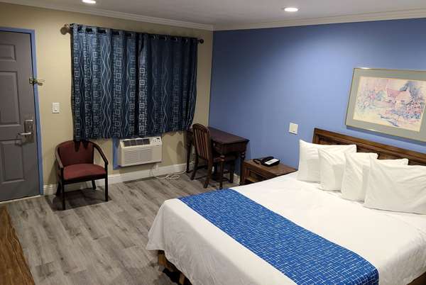  - Travelodge Clearlake