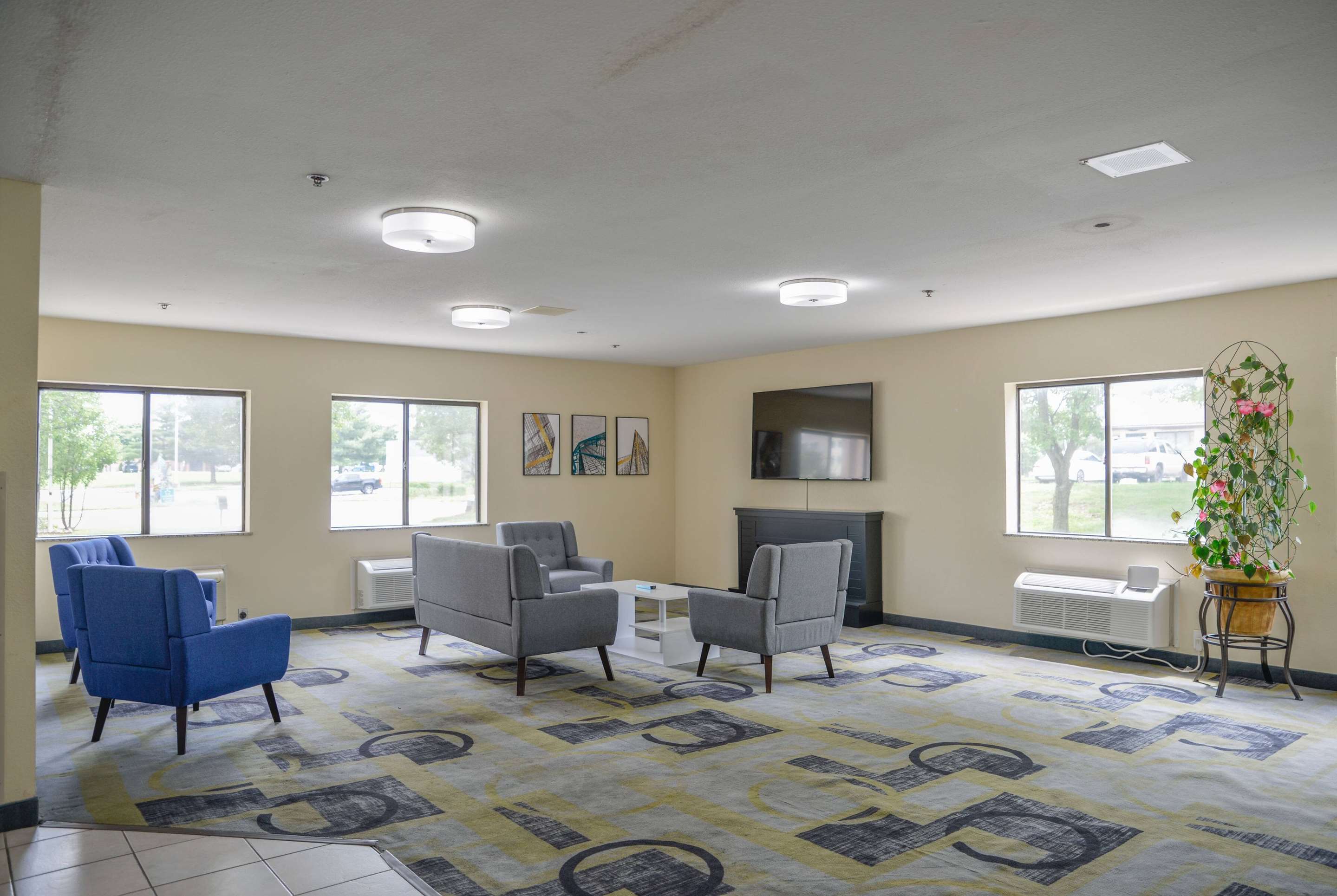 Lobby | Days Inn by Wyndham Mount Vernon