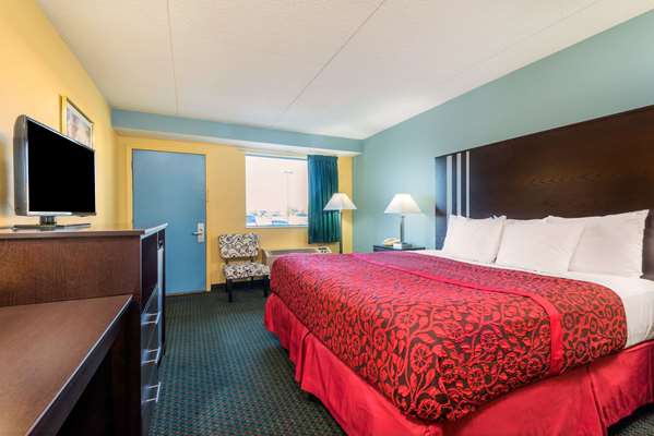  - Days Inn Huber Heights - I-70, Exit 36