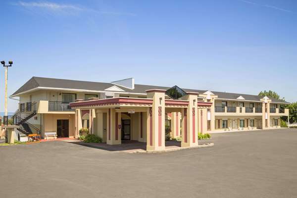Exterior view - Days Inn Riviere du Loup